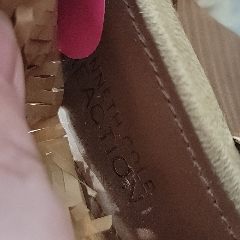 KENNETH Cole Reaction Woman's Leather Wedge Sandal 7M - Picture 7 of 10